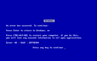 Una pantalla azul de fallo total en el sistema operativo Windows 2000.