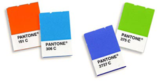 Parches con muestras de colores directos Pantone.