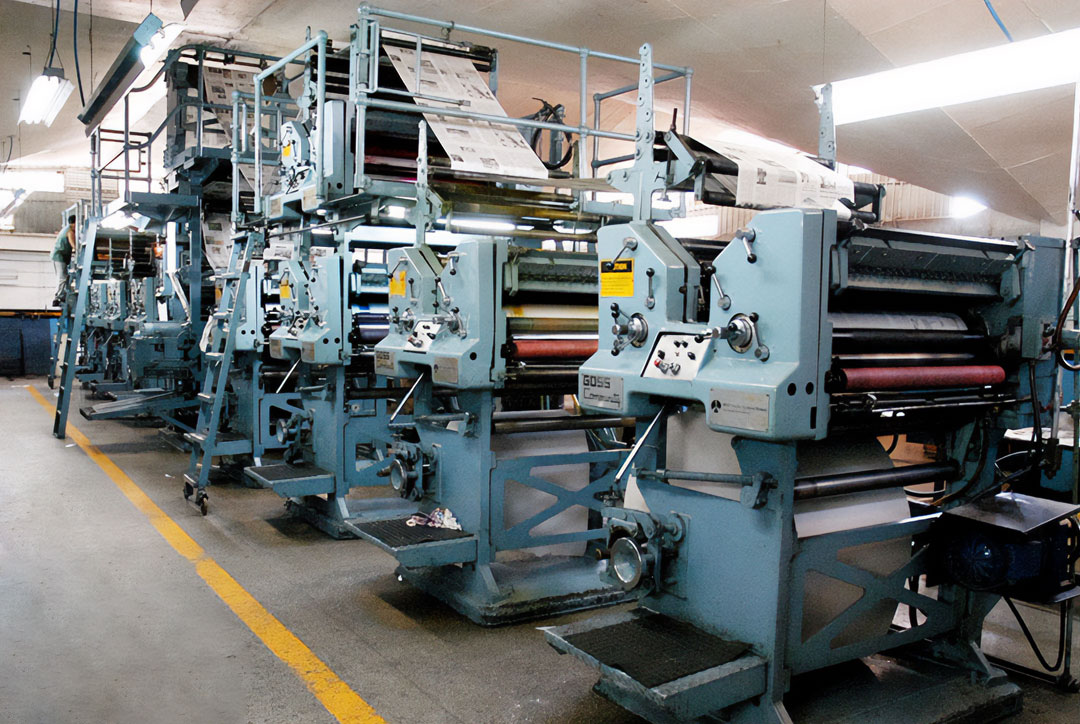 Una pequeña rotativa de periódico.